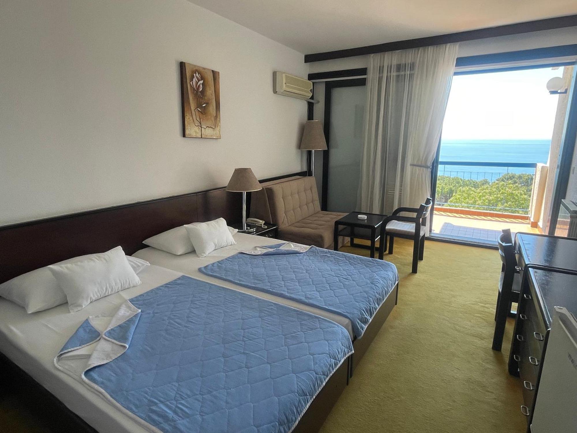 Corpus B - Hotel Albatros أولتْسي المظهر الخارجي الصورة